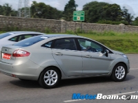 thumbs 2011 Ford Fiesta 02 photo