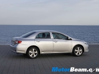 thumbs 2011 Toyota Corolla 09 photo