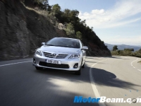 thumbs 2011 Toyota Corolla 16 photo