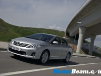 thumbs 2011 Toyota Corolla 21 photo