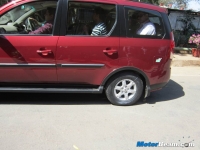 thumbs 2012 Mahindra Xylo 05 photo