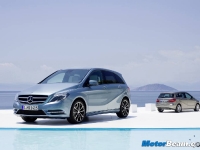 thumbs 2012 Mercedes B Class 15 photo