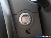 thumbs 2012 Nissan Sunny 02 photo