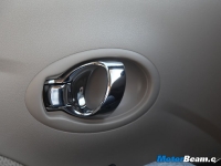thumbs 2012 Nissan Sunny 03 photo