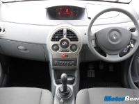 thumbs Renault Modus Dashboard photo