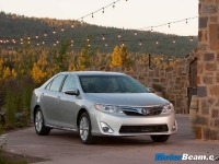 thumbs 2012 Toyota Camry 05 photo