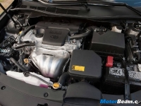 thumbs 2012 Toyota Camry 08 photo