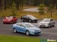 thumbs 2012 Toyota Camry 12 photo