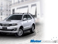 thumbs 2012 Toyota Fortuner 19 photo