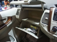 thumbs 2012 Toyota Innova 08 photo