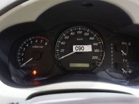 thumbs 2012 Toyota Innova 09 photo