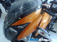thumbs Bajaj Pulsar Orange Edition 04 photo
