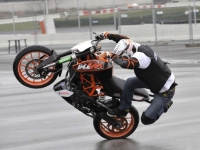 thumbs KTM Duke 125 04 photo