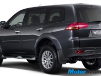 thumbs Mitsubishi Pajero Sport Rear photo