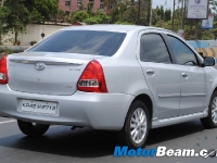 thumbs Toyota Etios 02 photo