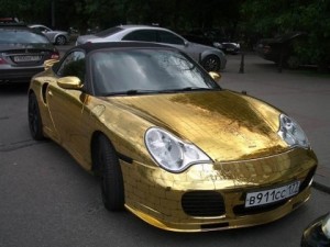 gold porsche 300x225 gold porsche