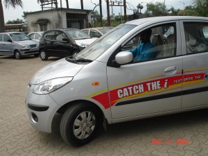 hyundai i10 12 side 300x225 photo