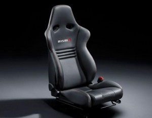 nismo club sports package recaro seats 300x233 photo