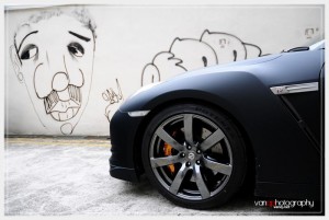 nissan gtr matte 300x201 photo