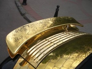 porsche 911 gold spoiler 300x225 porsche 911 gold spoiler