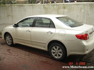 corolla altis side 300x225 photo