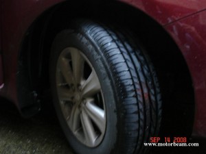 corolla altis tires1 300x225 corolla altis tires1