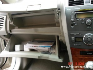 corolla-altis-twin-glove-box corolla altis twin glove box 300x225 corolla altis twin glove box