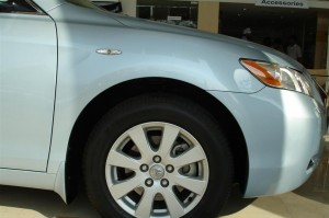 toyota camry side 300x199 photo