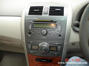 toyota corolla altis center console 300x225 photo