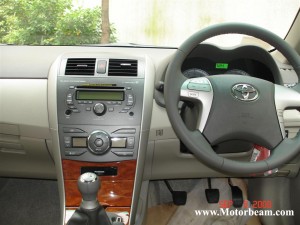 toyota corolla altis interiors 300x225 photo