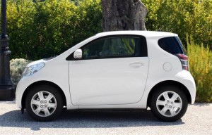 toyota iq european 300x192 photo