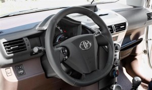 toyota iq interiors 300x178 photo