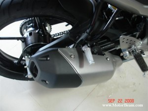 yamaha fz16 exhaust 300x225 photo