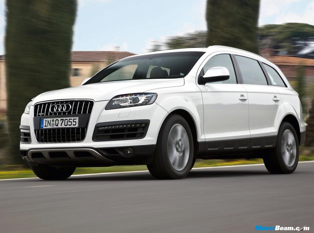 Audi India has launched the 2010 Audi Q7 in three engine variants
