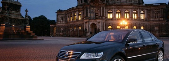 2010_Volkswagen_Phaeton