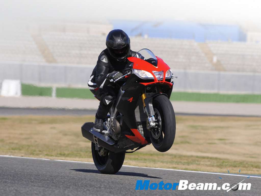 2011_Aprilia_RSV4_Factory