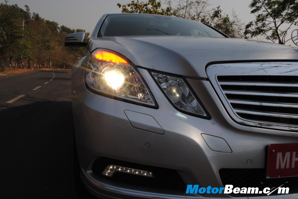 Mercedes E250 V6 Head Lights photo Exteriors Our test car came in silver 