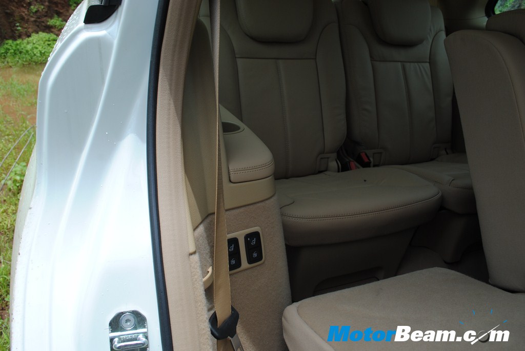 Q7 Third Row Entry Q7 Third Row Entry photo