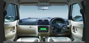Skoda Fabia Hatchback 2 300x146 photo
