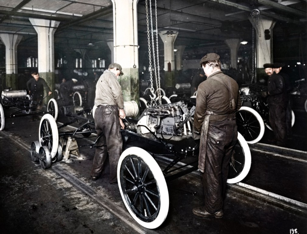 1913 Ford Highland Park Moving Assembly Line