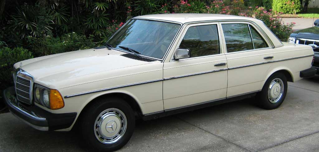 1984 Mercedes Benz W123 240D