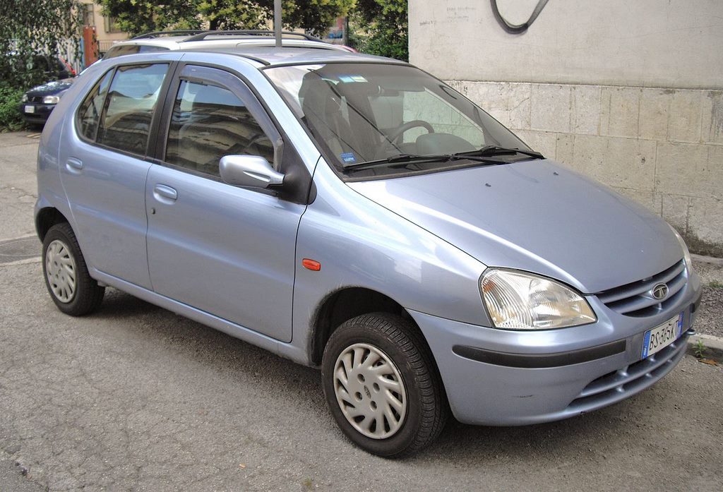 1998 Tata Indica Front