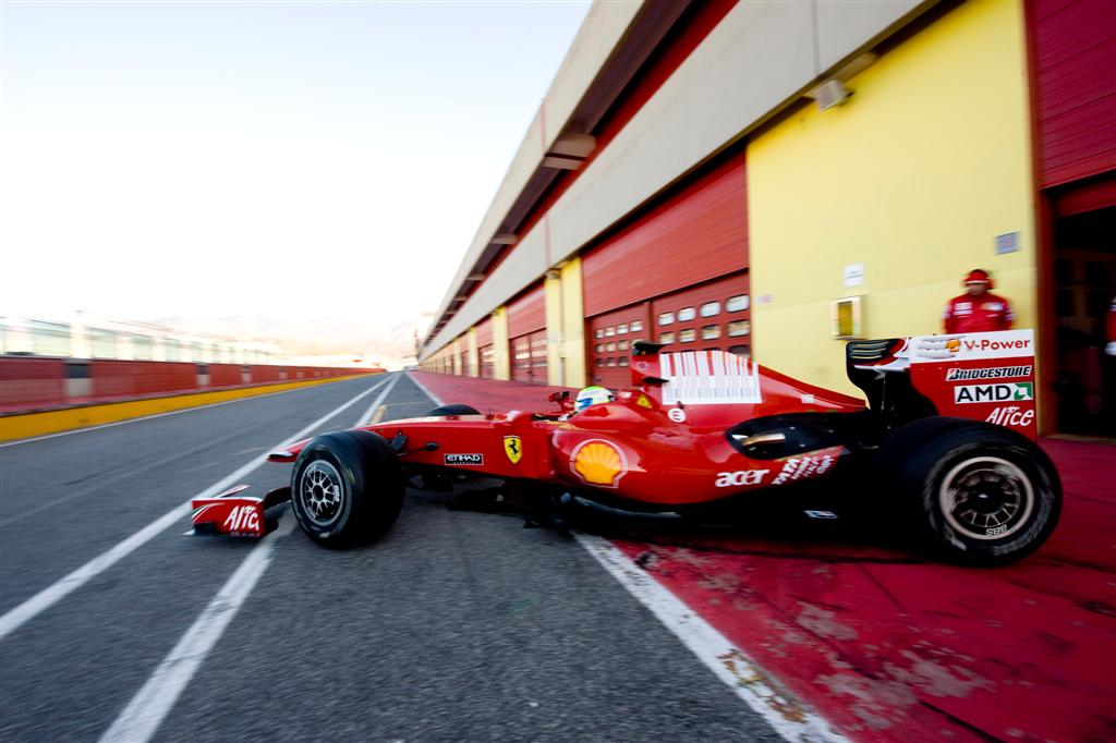 Ferrari 2018 F1 car unveiled