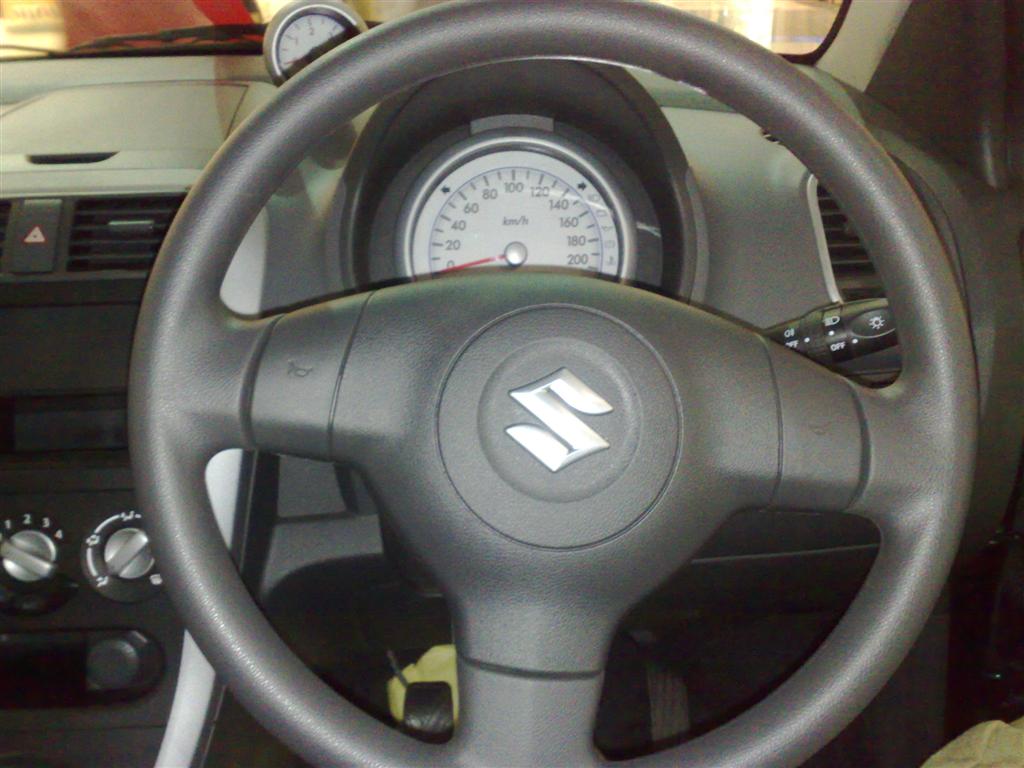 maruti_suzuki_ritz_steering_wheel