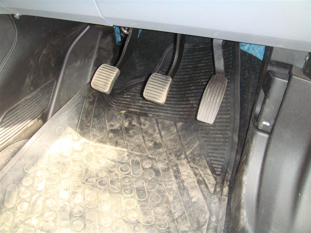 Different Types of Floor Mats and What They Do - CLS