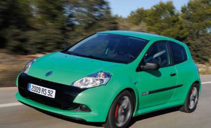 2010_Renault_Clio_RS_India