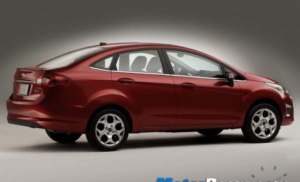 2011_Ford_Fiesta_Side