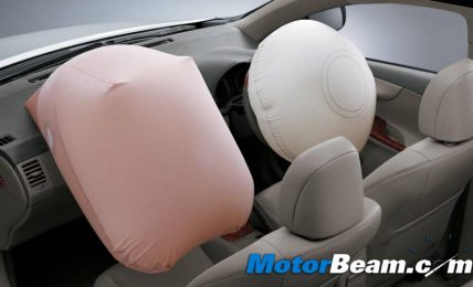 2011_Toyota_Corolla_Altis_Airbags