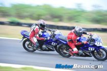 2011_Yamaha_R15_Race