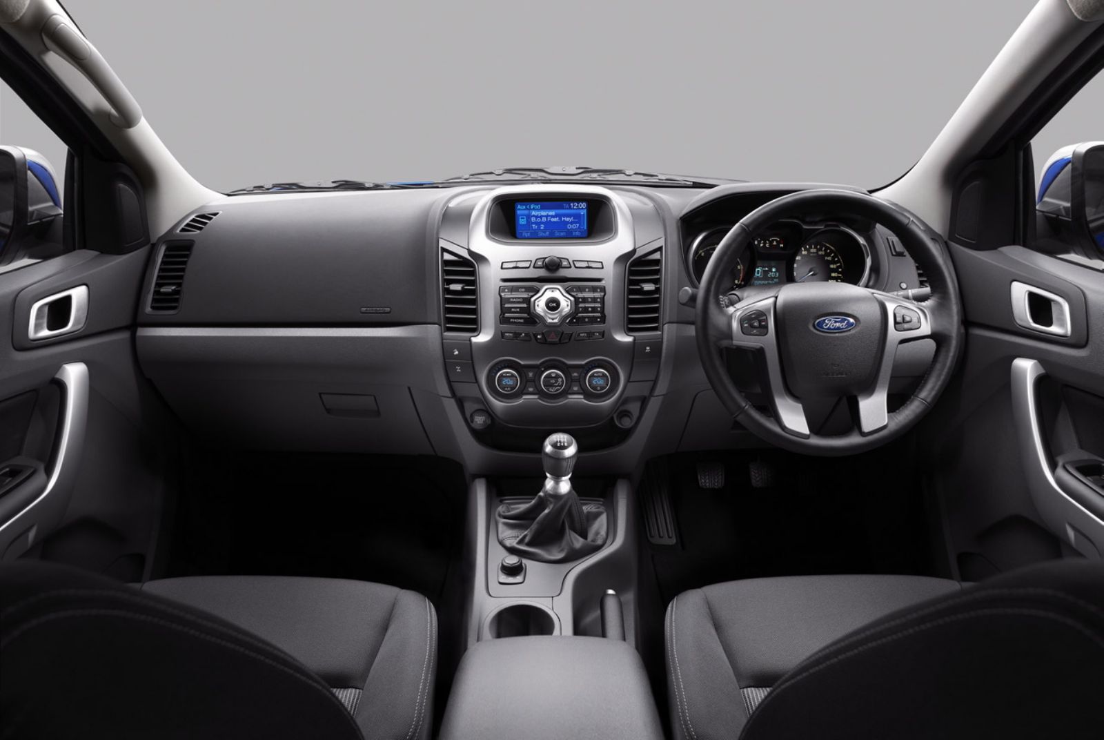 2012 Ford Endeavour Interiors